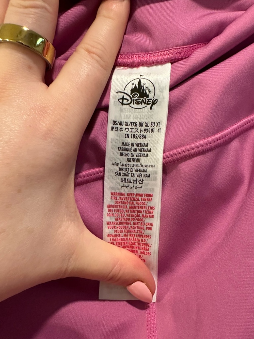 Disney Fantasyland Castle Bike Shorts Size XL Pink - Picture 5 of 5